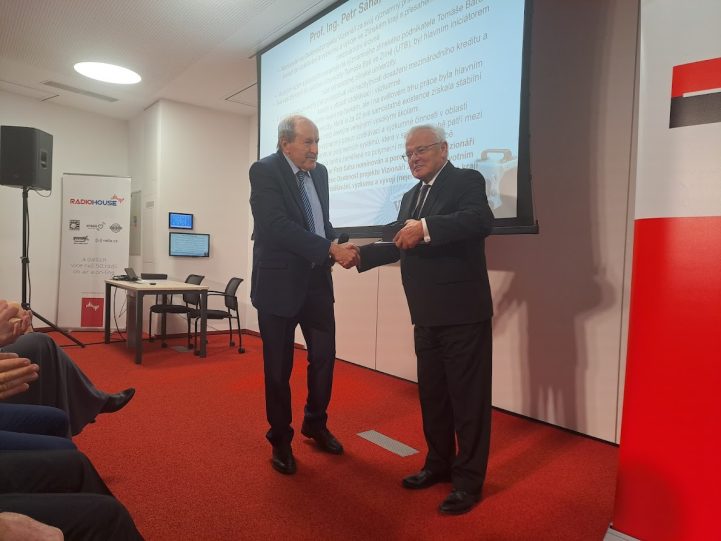 vizionar-23_prof-saha-721x541